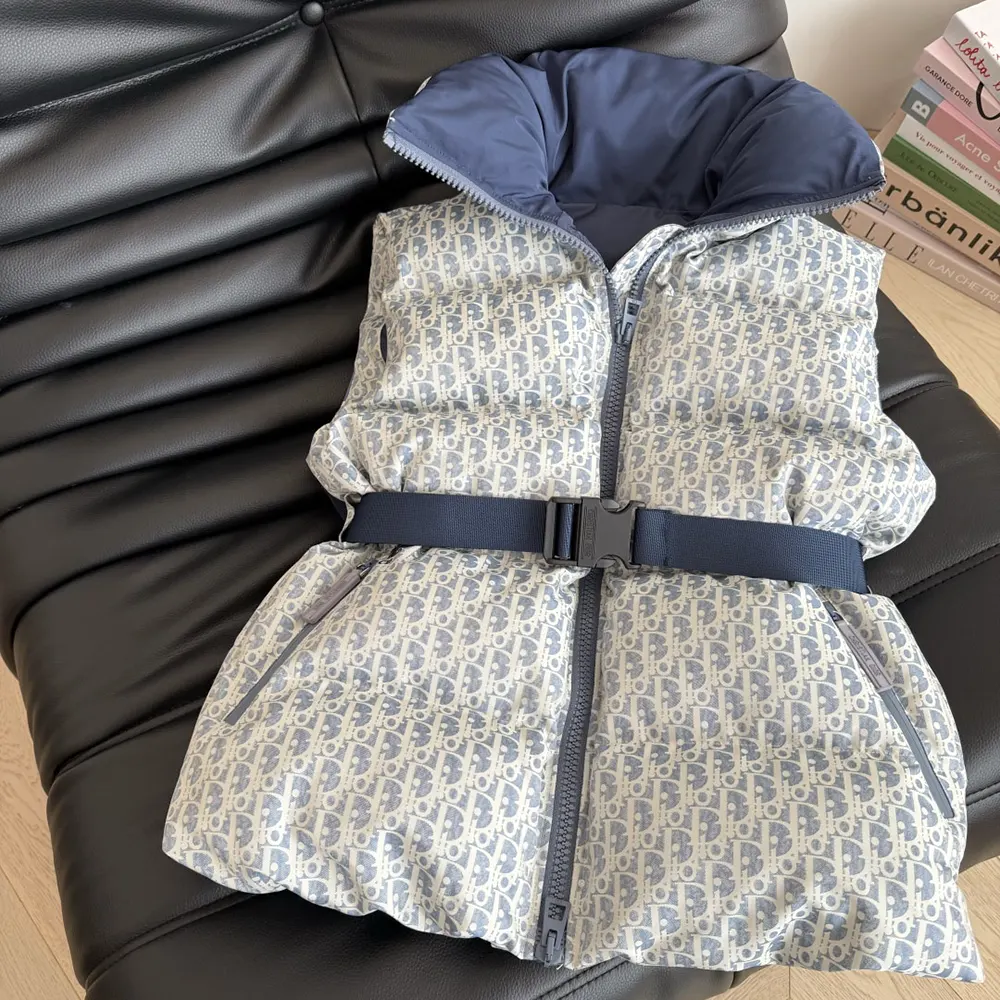 Dior Men DiorAlps Belted Puffer Vest Blue and White Dior Oblique Quilted Technical Taffeta - image 4