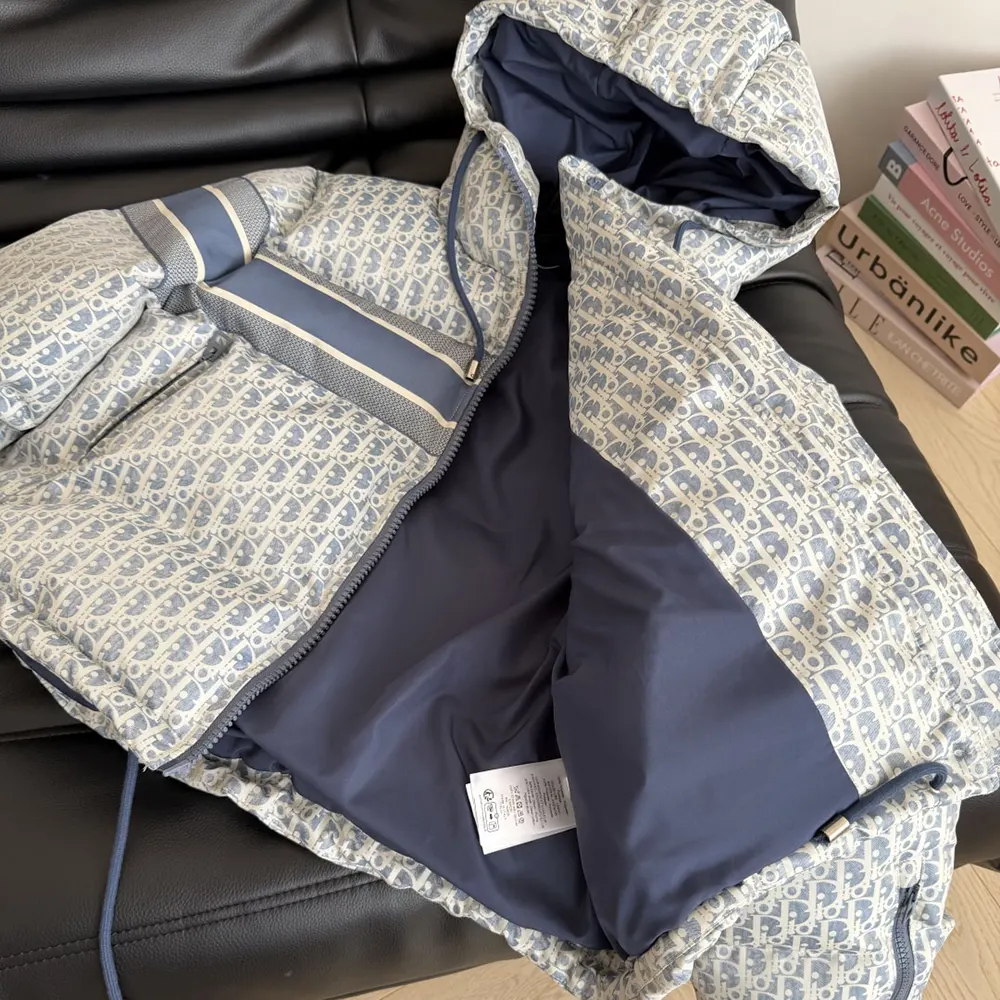 Dior Men DiorAlps Cropped Puffer Jacket with Hood Blue and White Dior Oblique Quilted Technical Taffeta - image 5