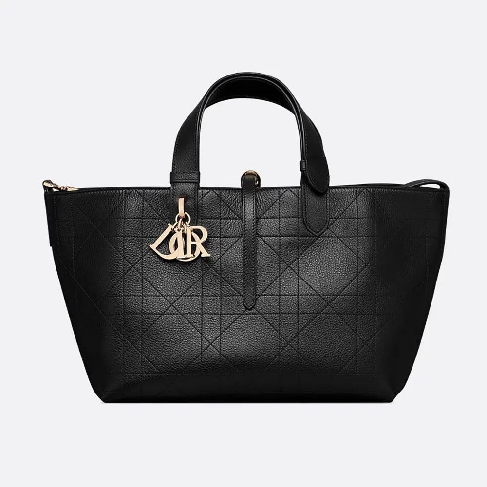Front view of Dior Women Medium Dior Toujours Bag Black Flat Macrocannage Calfskin