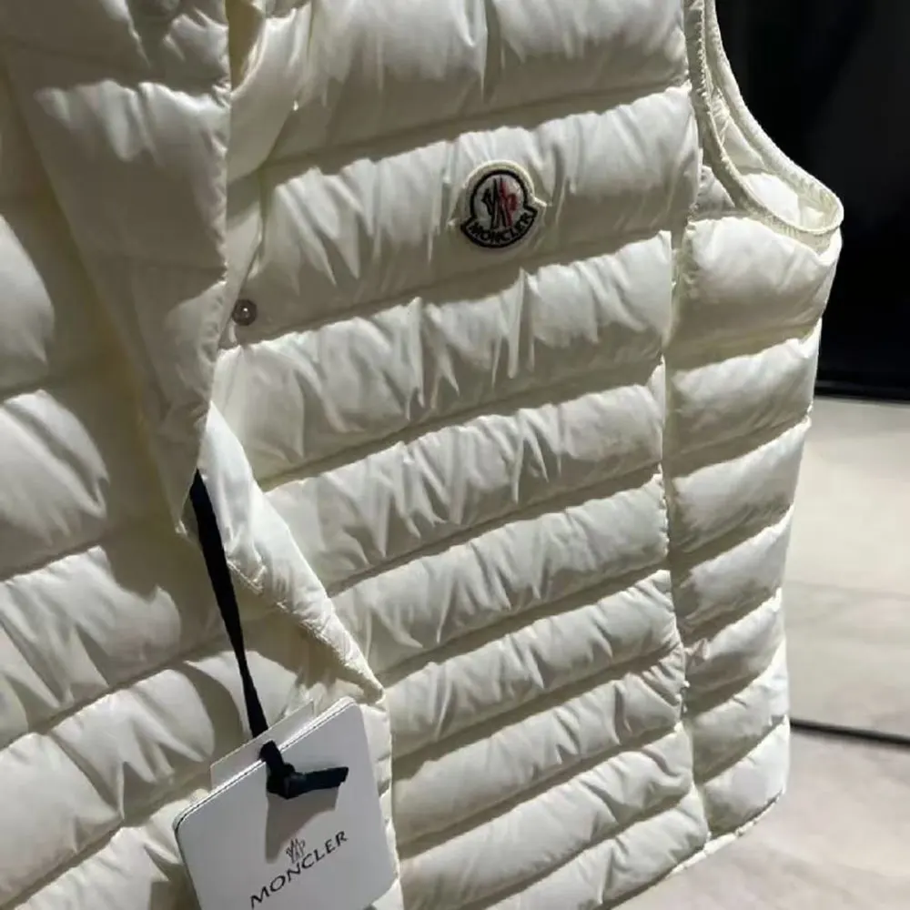 Moncler Women Liane Verstaubare Daunenweste-White - image 7