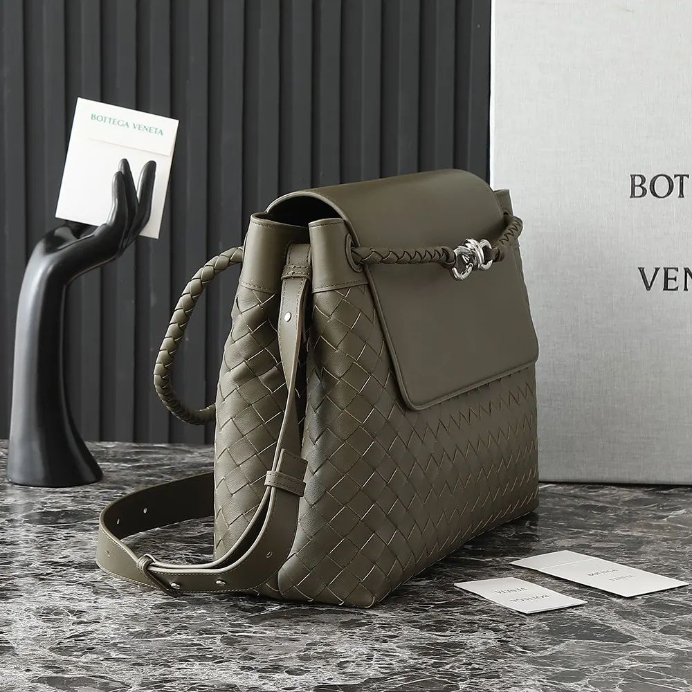 Bottega Veneta Unisex Medium Andiamo Messenger-Dark Green - image 4