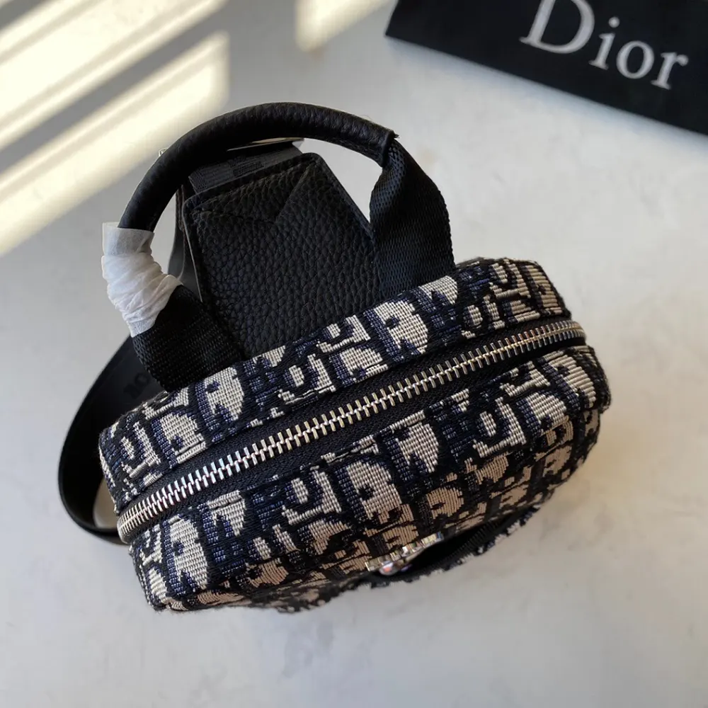 Dior Men Sling Bag Black and Beige Dior Oblique Jacquard - image 7