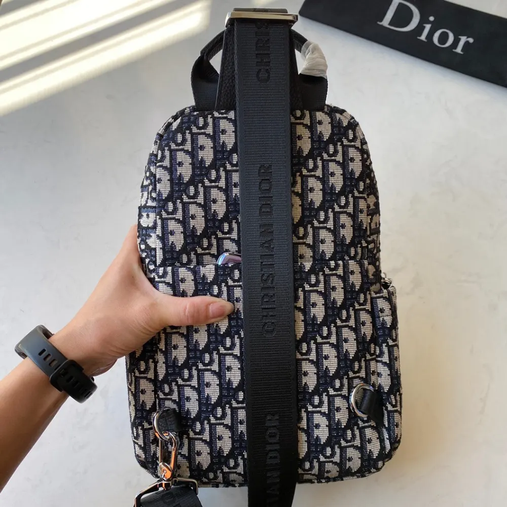 Dior Men Sling Bag Black and Beige Dior Oblique Jacquard - image 5