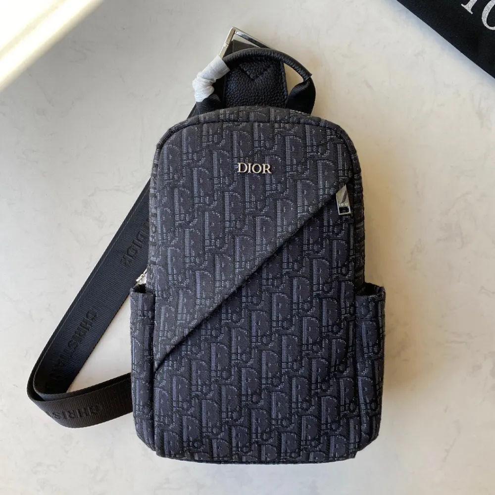 Front view of Dior Men Sling Bag Black Dior Oblique Jacquard