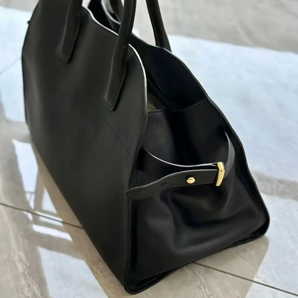 Prada Women Large Leather Tote Bag-Black - image 10