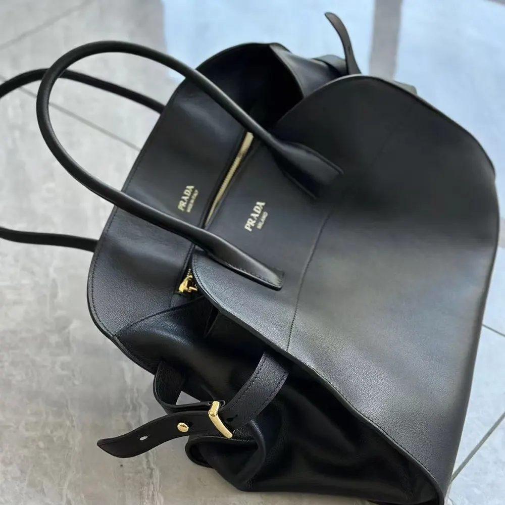 Prada Women Large Leather Tote Bag-Black - image 8