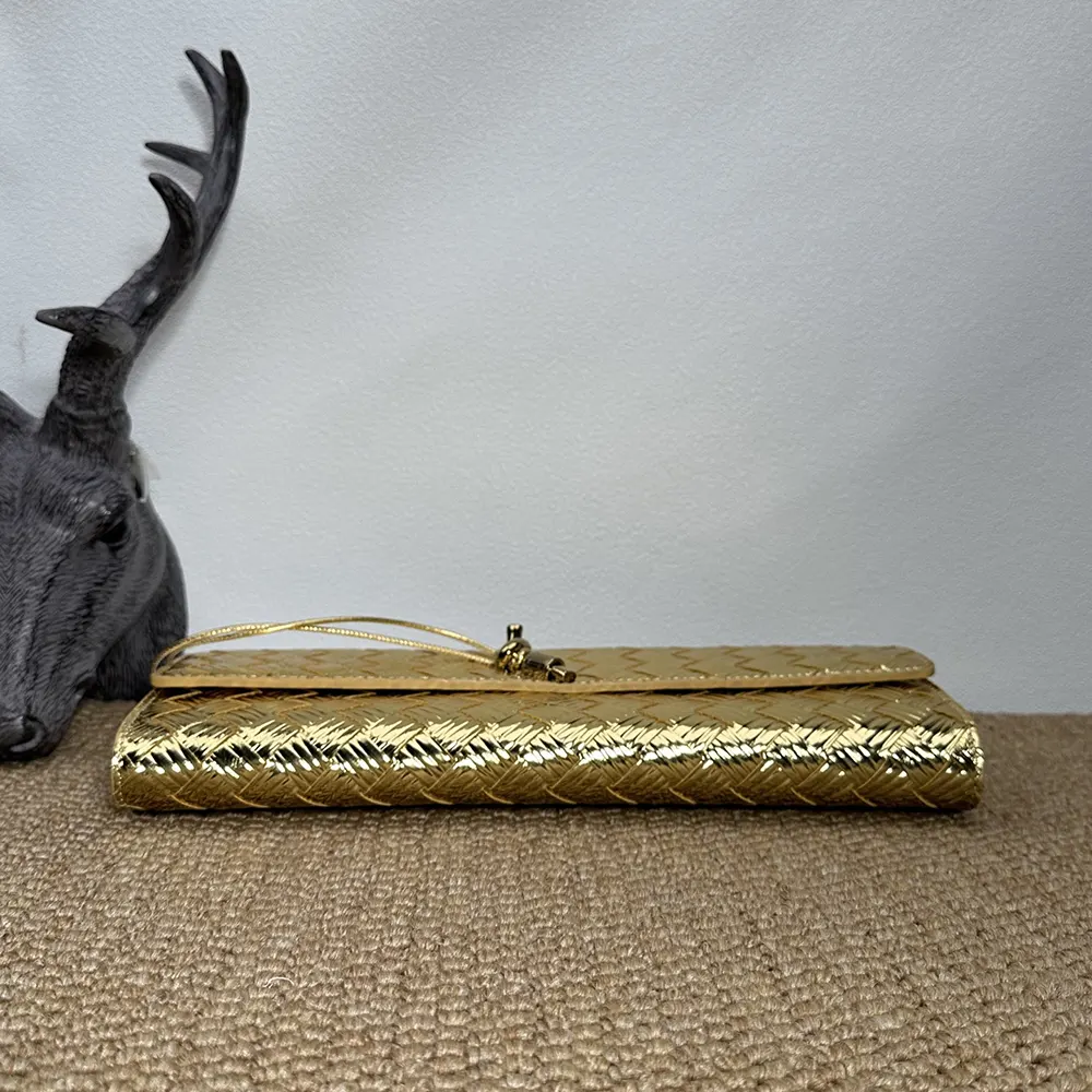 Bottega Veneta Women Andiamo Clutch-Gold - image 7