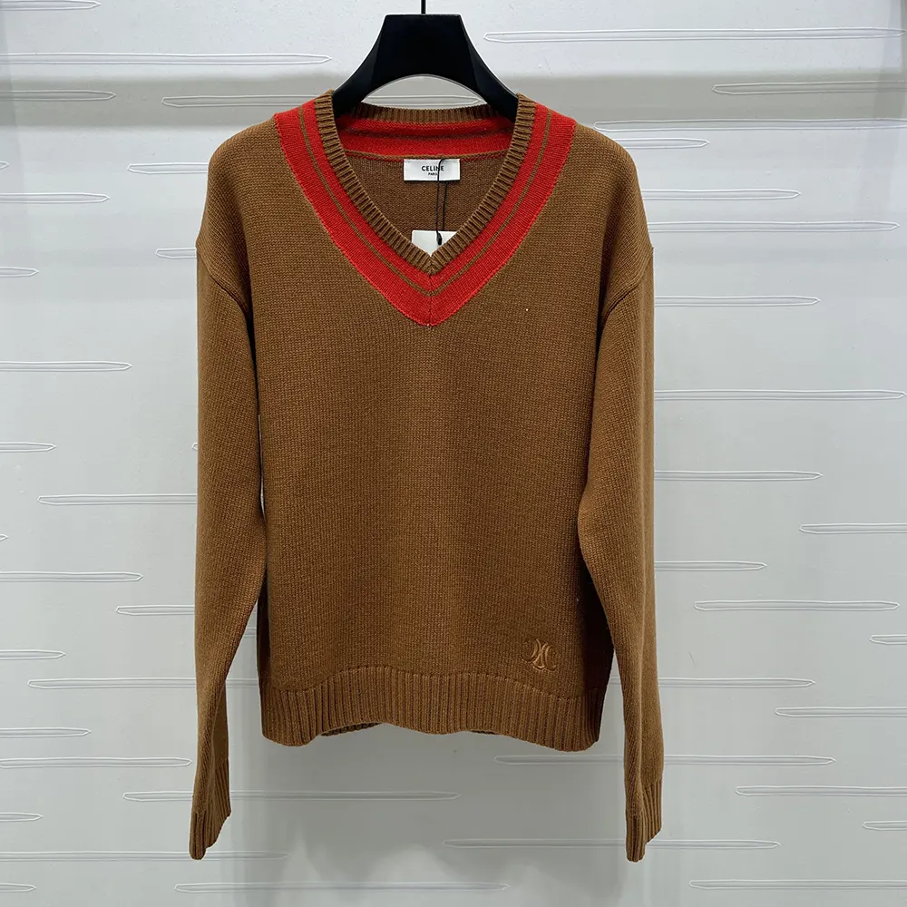 Close-up of soft cashmere fabric on Celine Men V-Neck Sweater in Cashmere-Brown
