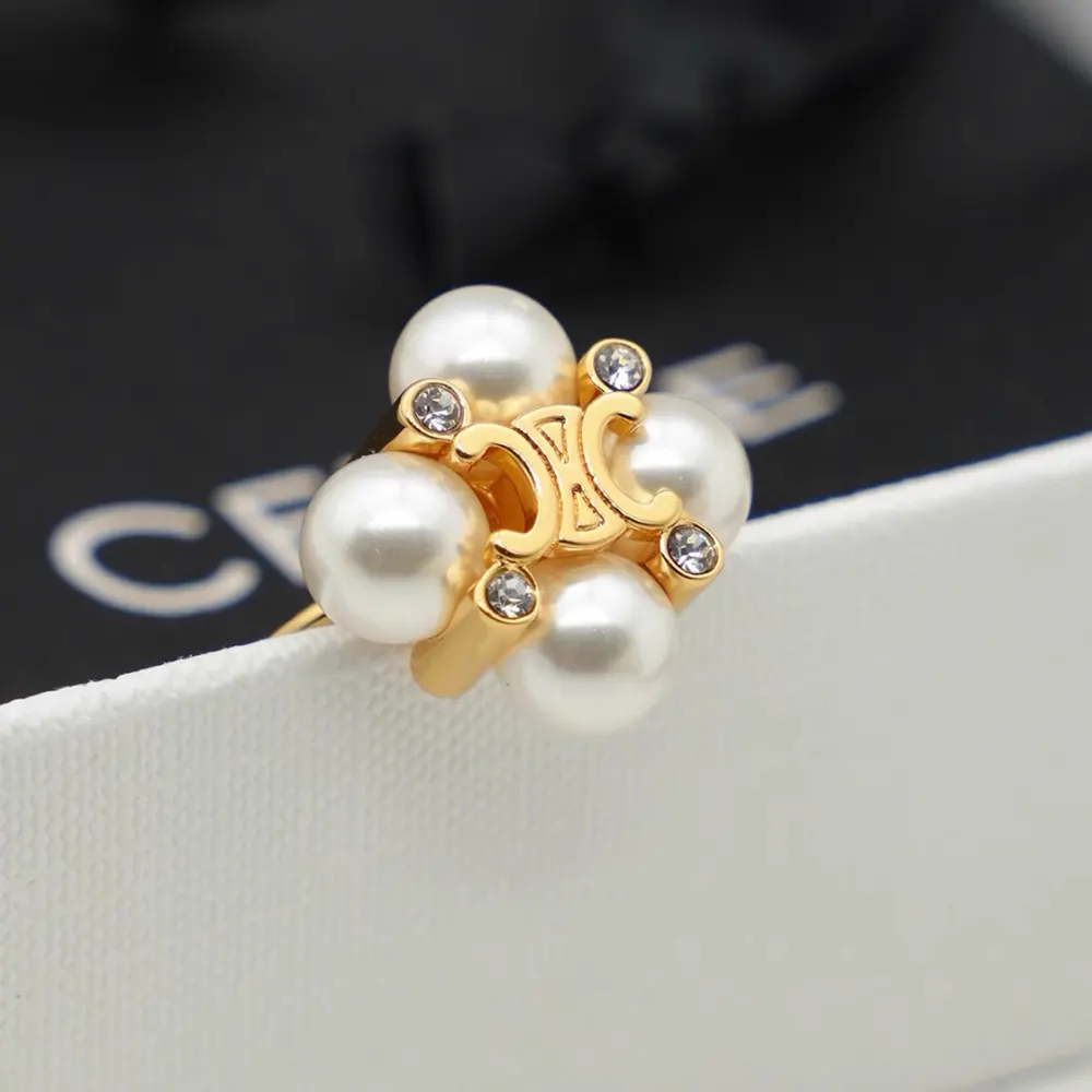 Celine Women Les Perles Celine Studs in Strass esin Pearls and Brass with Gold Finish - image 7