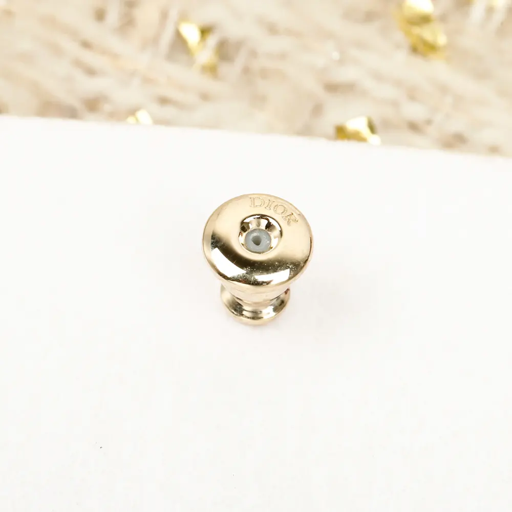 Dior Women Fleur de Glace Earrings Pale Gold-Finish Metal with White Resin Pearl - image 7