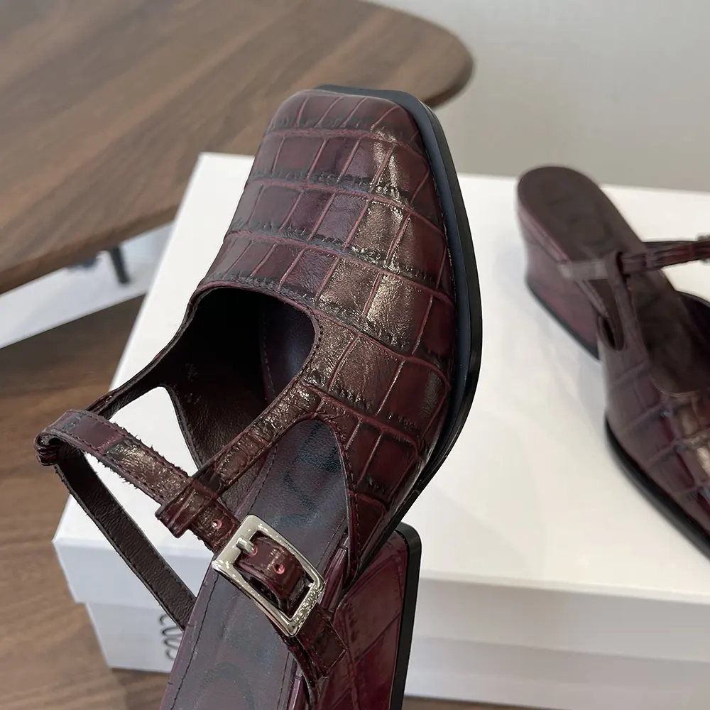 Loewe Women Onda Mule In Embossed Calfskin - image 8