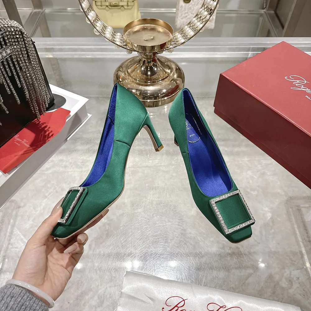 Roger Vivier Women Trompette Pumps in Satin-Green - image 6