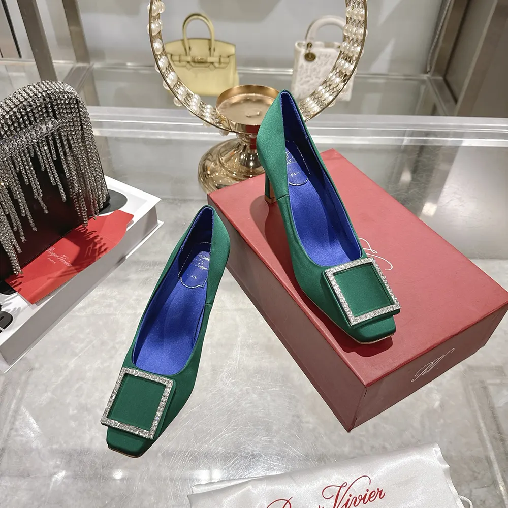 Roger Vivier Women Trompette Pumps in Satin-Green - image 4