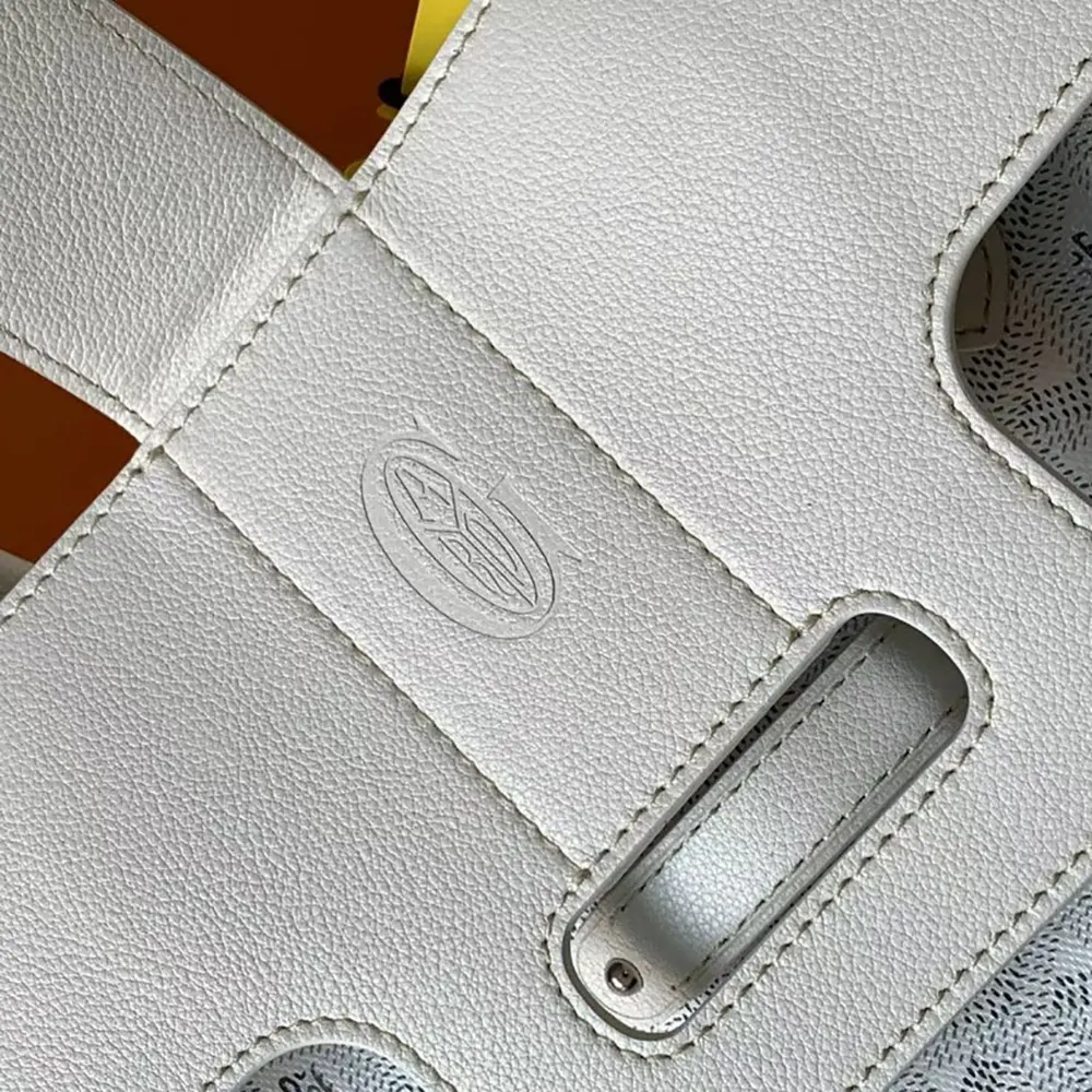 Goyard Women Saïgon Tote Bag-White - image 10
