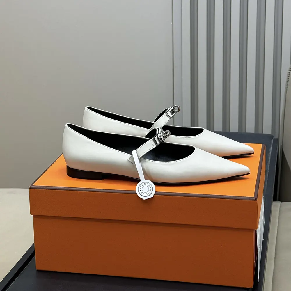 Hermes Women Kelly Ballet Flat in Calfskin-White - image 4