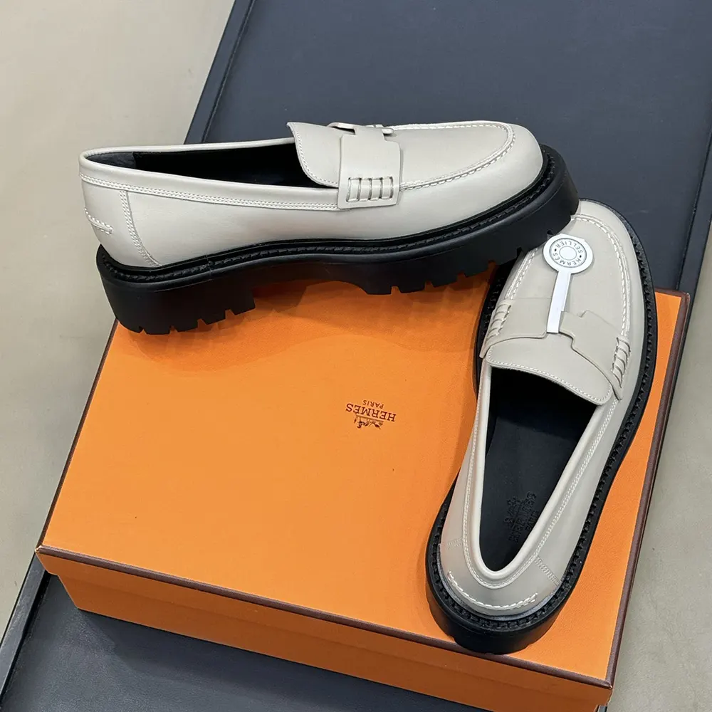 Hermes Women Klement Loafer in Calfskin-Gray - image 4