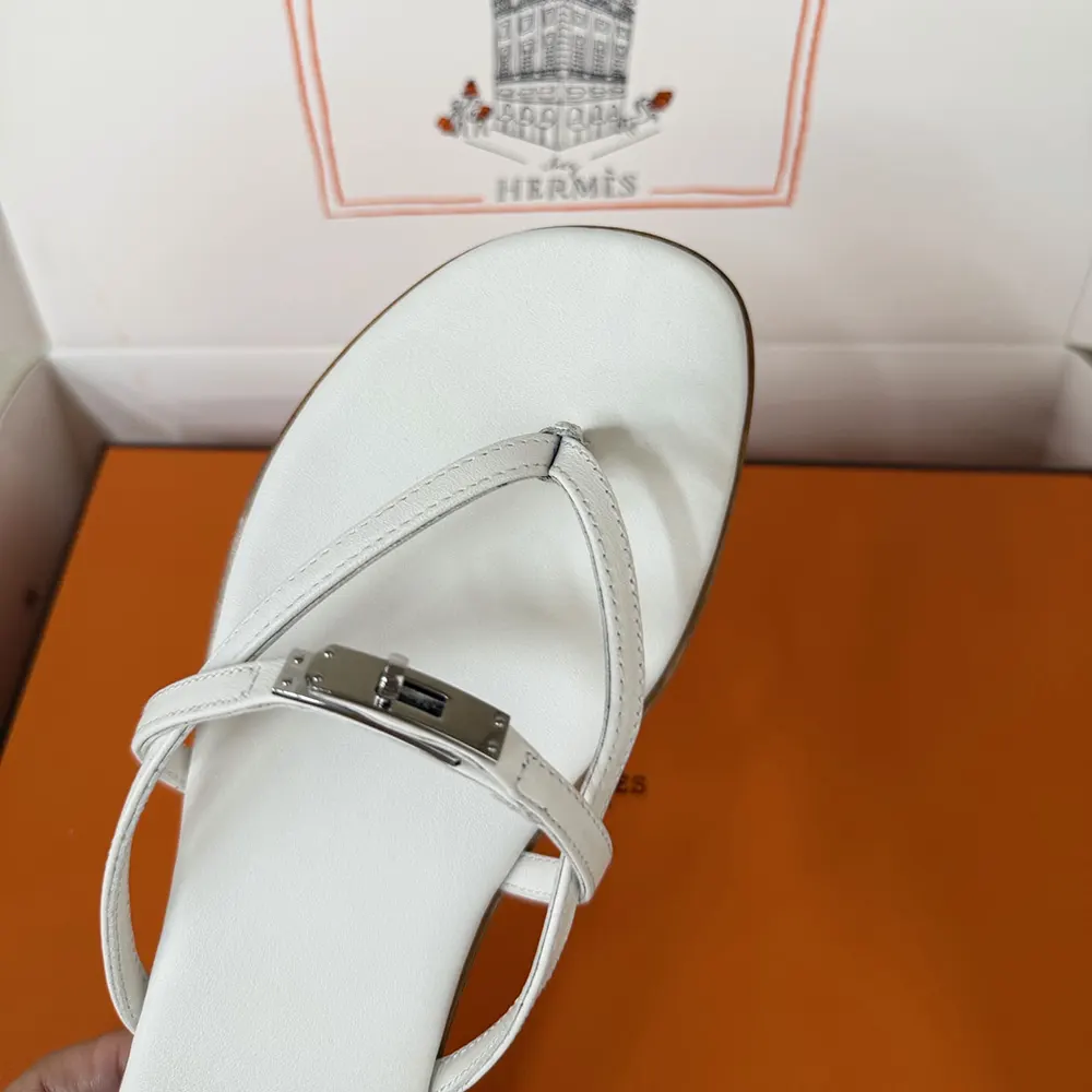 Hermes Women Miss Sandal in Calfskin-White - image 6