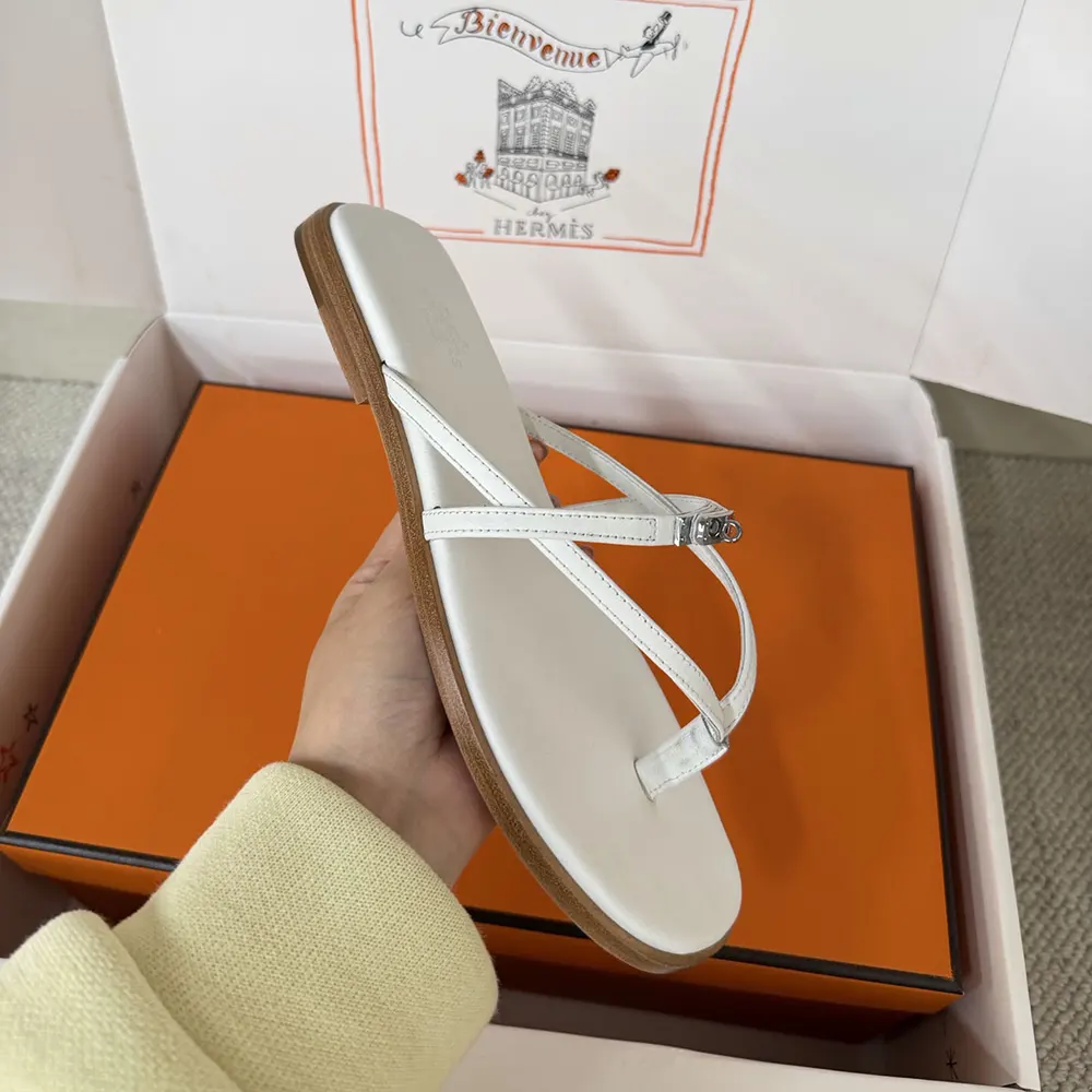 Hermes Women Miss Sandal in Calfskin-White - image 5
