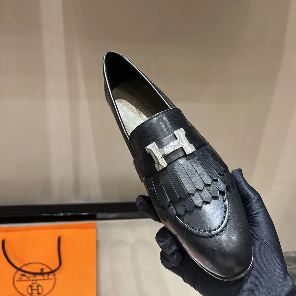 Hermes Women Royal Loafer in Goatskin-Black - image 6