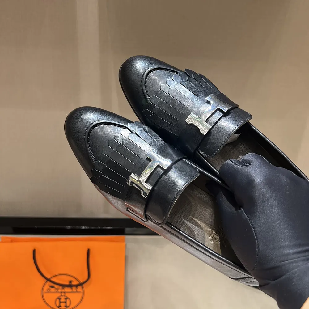 Hermes Women Royal Loafer in Goatskin-Black - image 5