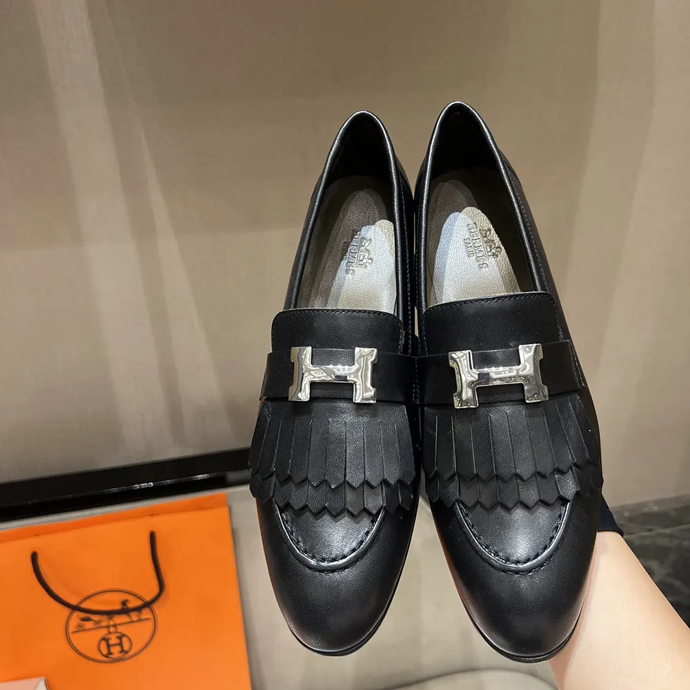 Hermes Women Royal Loafer in Goatskin-Black - image 4