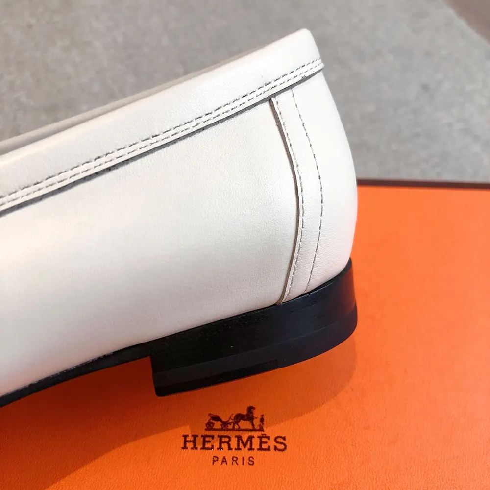 Hermes Women Royal loafer in Calfskin-White - image 9