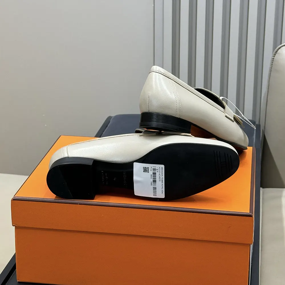 Hermes Women Royal loafer in Goatskin-Gray - image 7