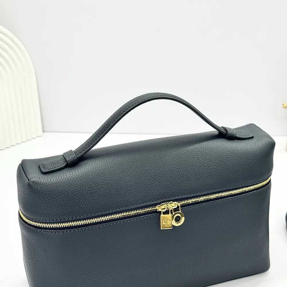 Loro Piana Women Extra Pocket L27-Navy - image 6