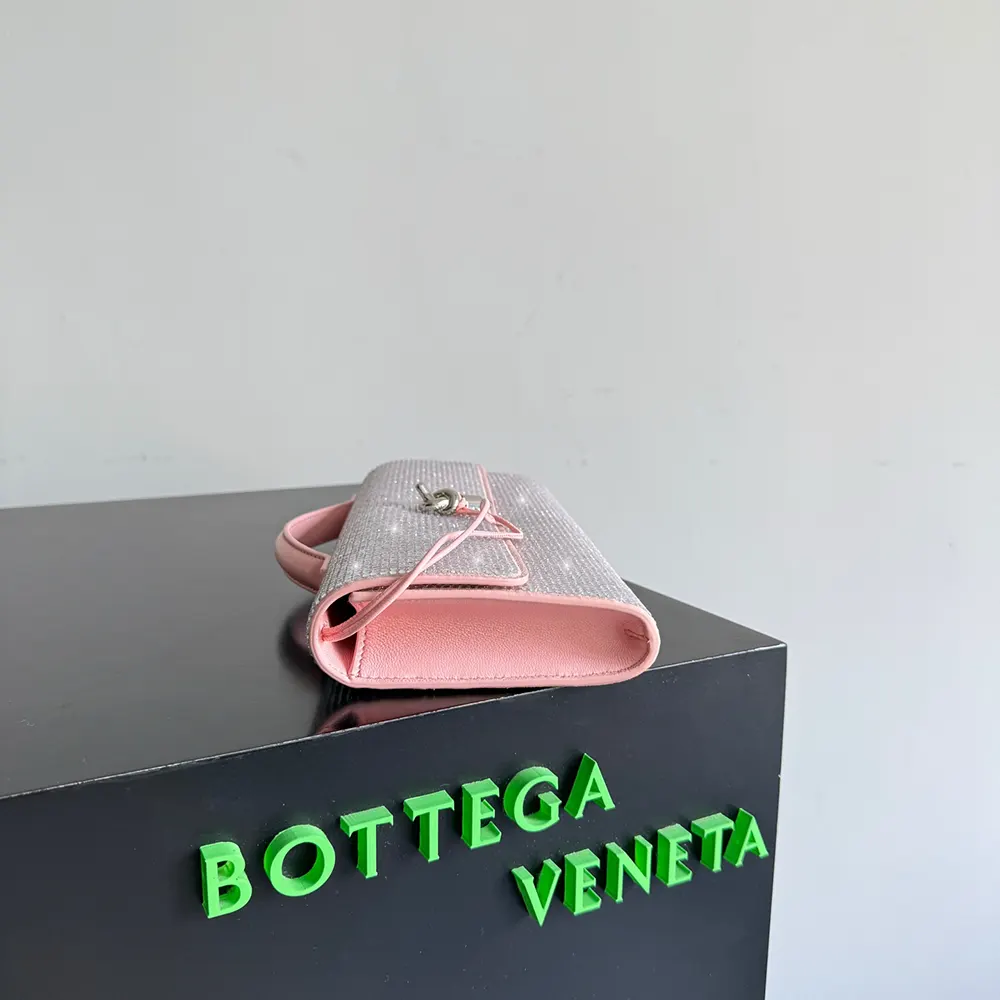 Bottega Veneta Women Andiamo Clutch-Rose - image 6