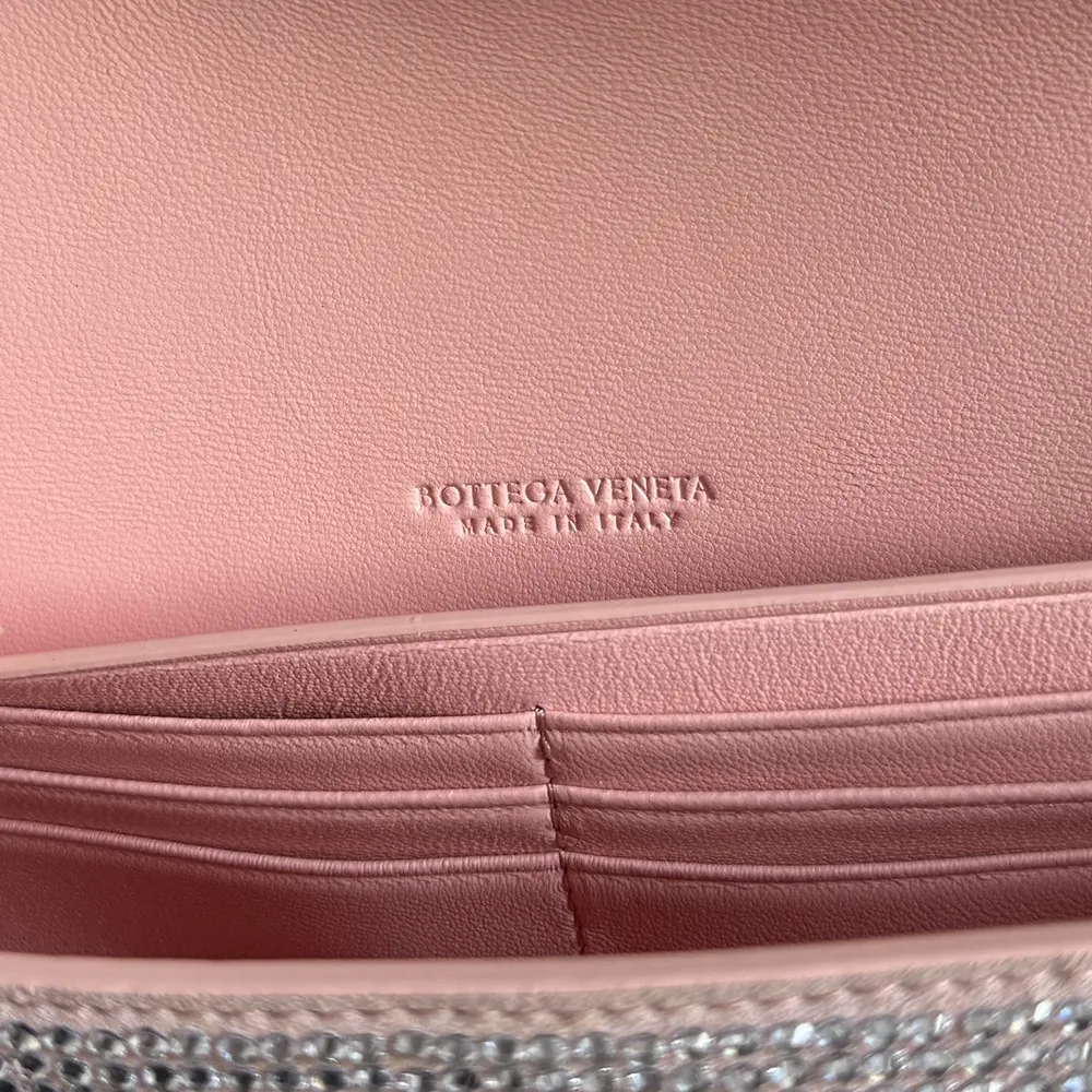 Bottega Veneta Women Andiamo Clutch-Rose - image 8