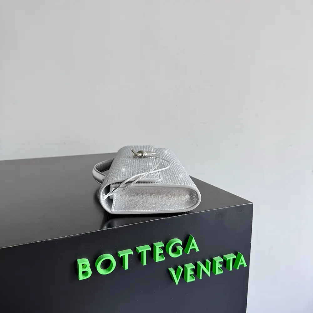 Bottega Veneta Women Andiamo Clutch-Silver - image 6