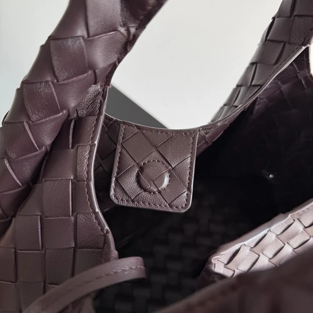 Bottega Veneta Women Small Campana-Bordeaux - image 8