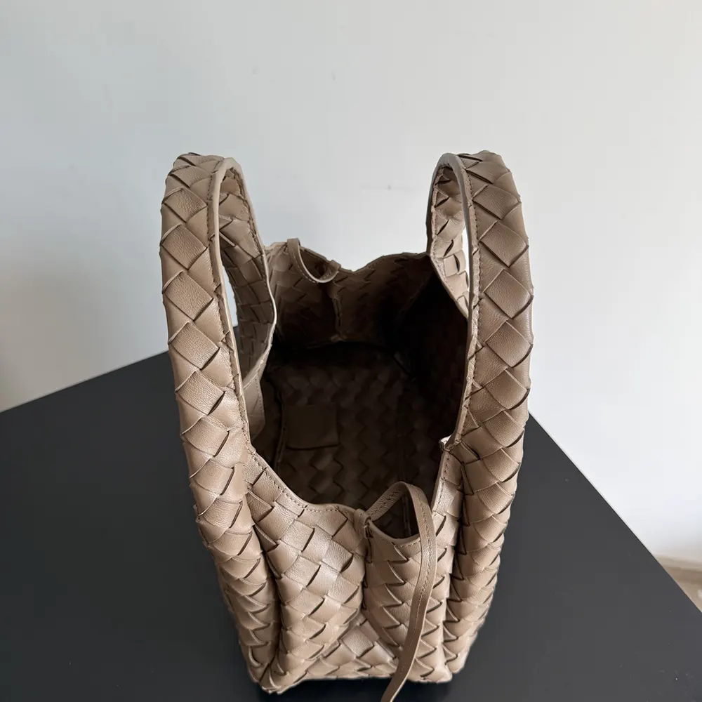 Bottega Veneta Women Small Campana-Chocolate - image 6
