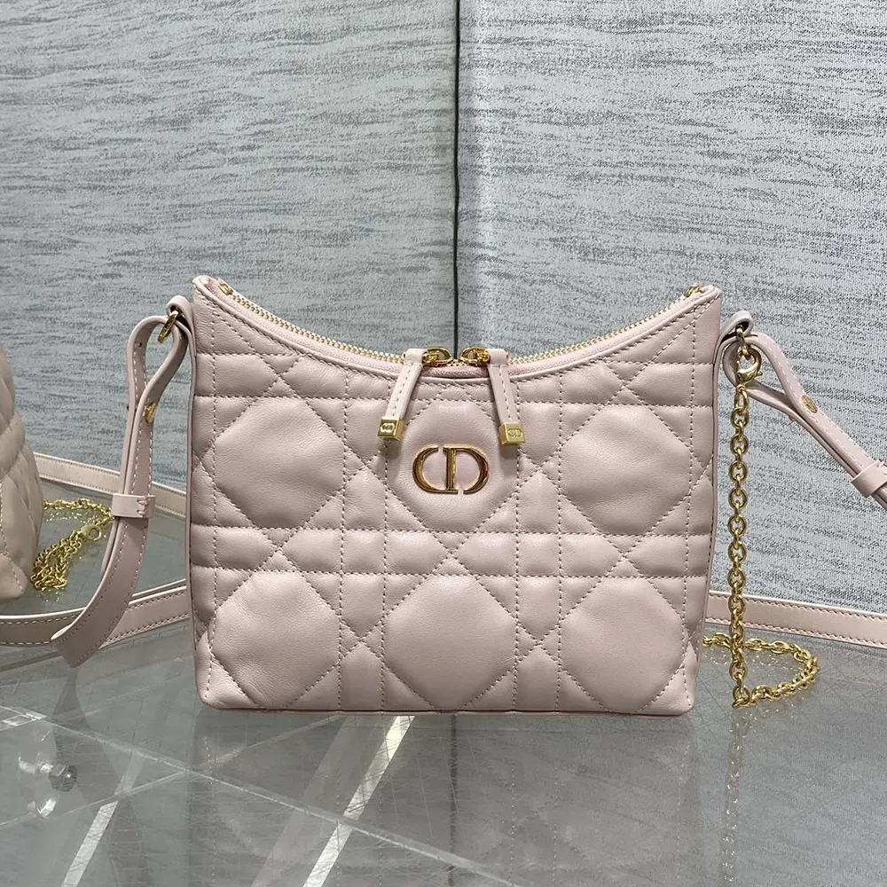 Close-up of powder pink macrocannage lambskin quilting detail