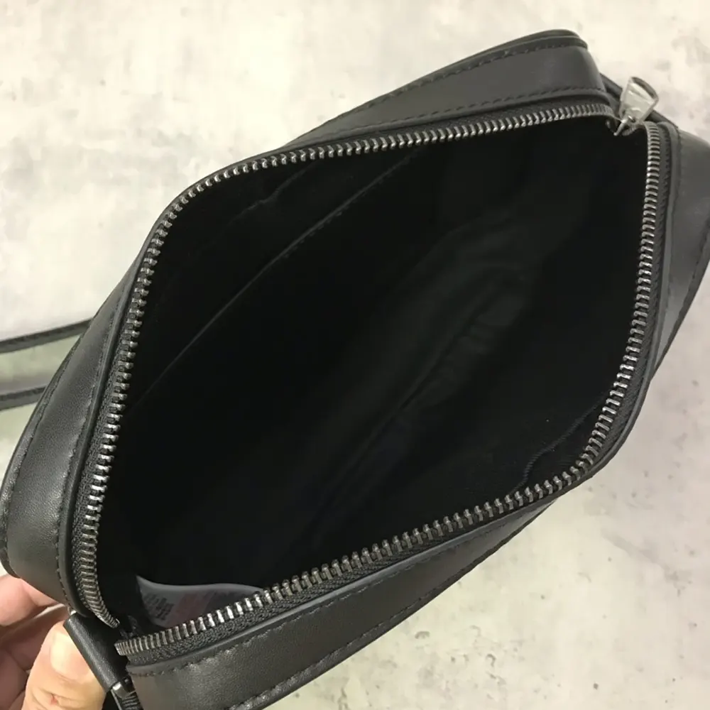 Burberry Men Muswell Bag-Black - image 9