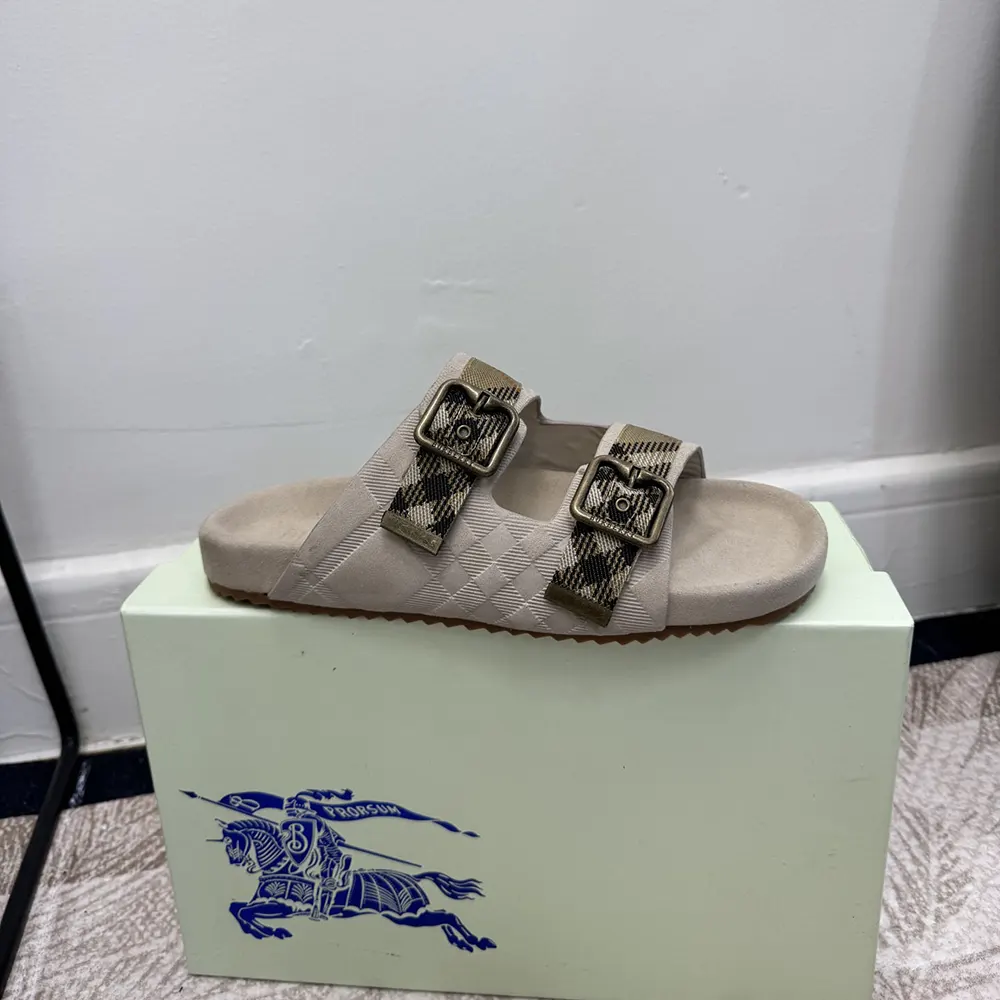 Burberry Unisex Check Suede Urchin Sandals - image 7