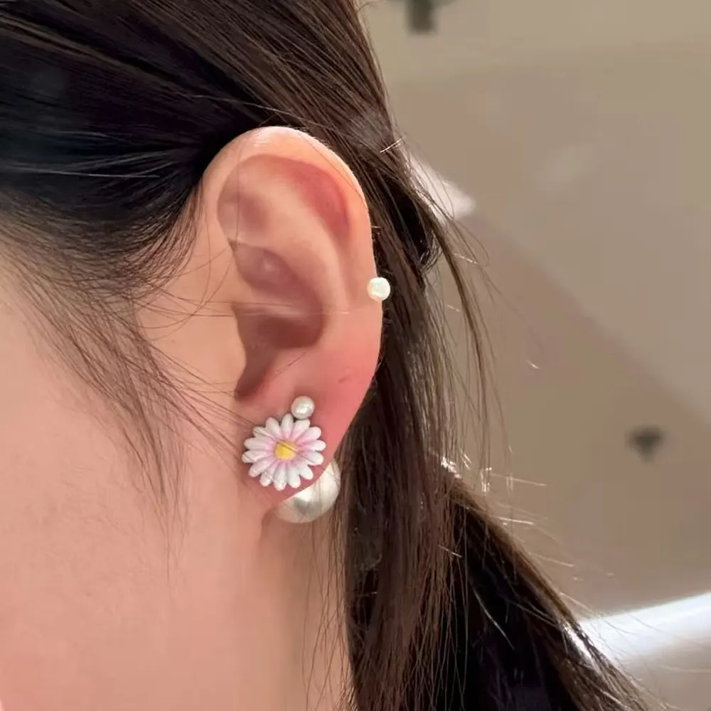 Dior Women Daisy Dior Tribales Earrings Gold-Finish Metal White Resin Pearls and Multicolor Lacquer - image 10