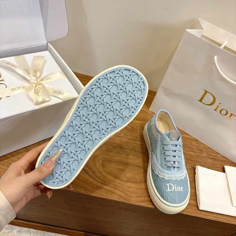 Dior Unisex Saltwind Sneaker Bleu Ciel Dior Oblique Embroidered Cotton and White Lace - image 10