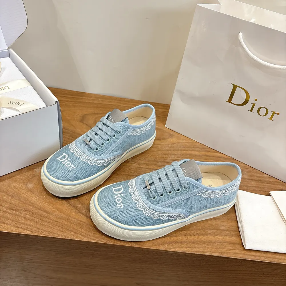 Top view showing low-top silhouette of Dior Unisex Saltwind Sneaker Bleu Ciel