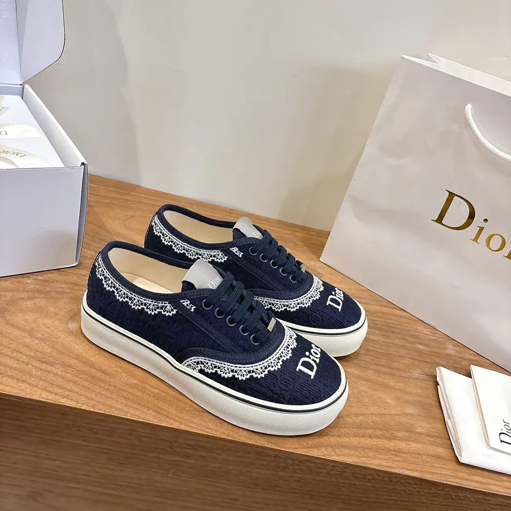 Dior Unisex Saltwind Sneaker Blue Dior Oblique Embroidered Cotton and White Lace - image 6