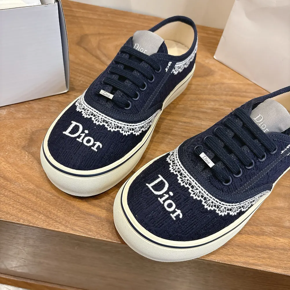 Dior Unisex Saltwind Sneaker Blue Dior Oblique Embroidered Cotton and White Lace - image 8