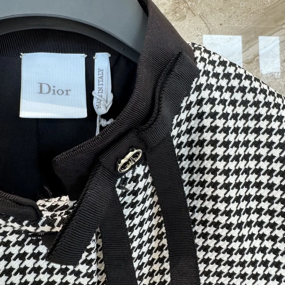 Dior Women Cropped Jacket Black and White Houndstooth Virgin Wool Blend - image 7