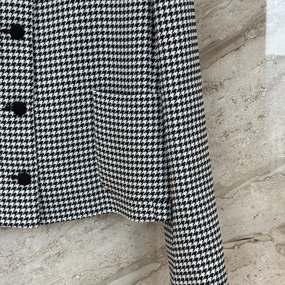 Dior Women Cropped Jacket Black and White Houndstooth Virgin Wool Blend - image 11