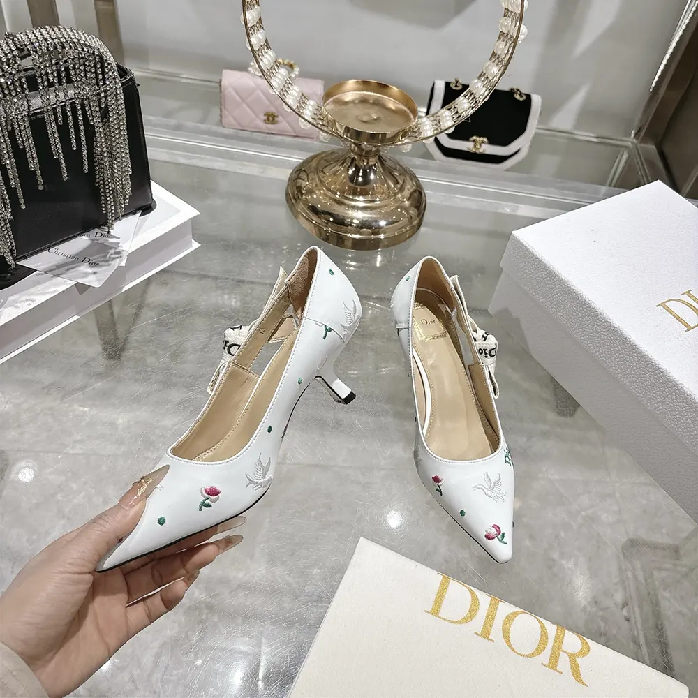 Dior Women Dioramour J’Adior Pump White Lambskin Embroidered with Multicolor Doves & Roses Motif - image 6