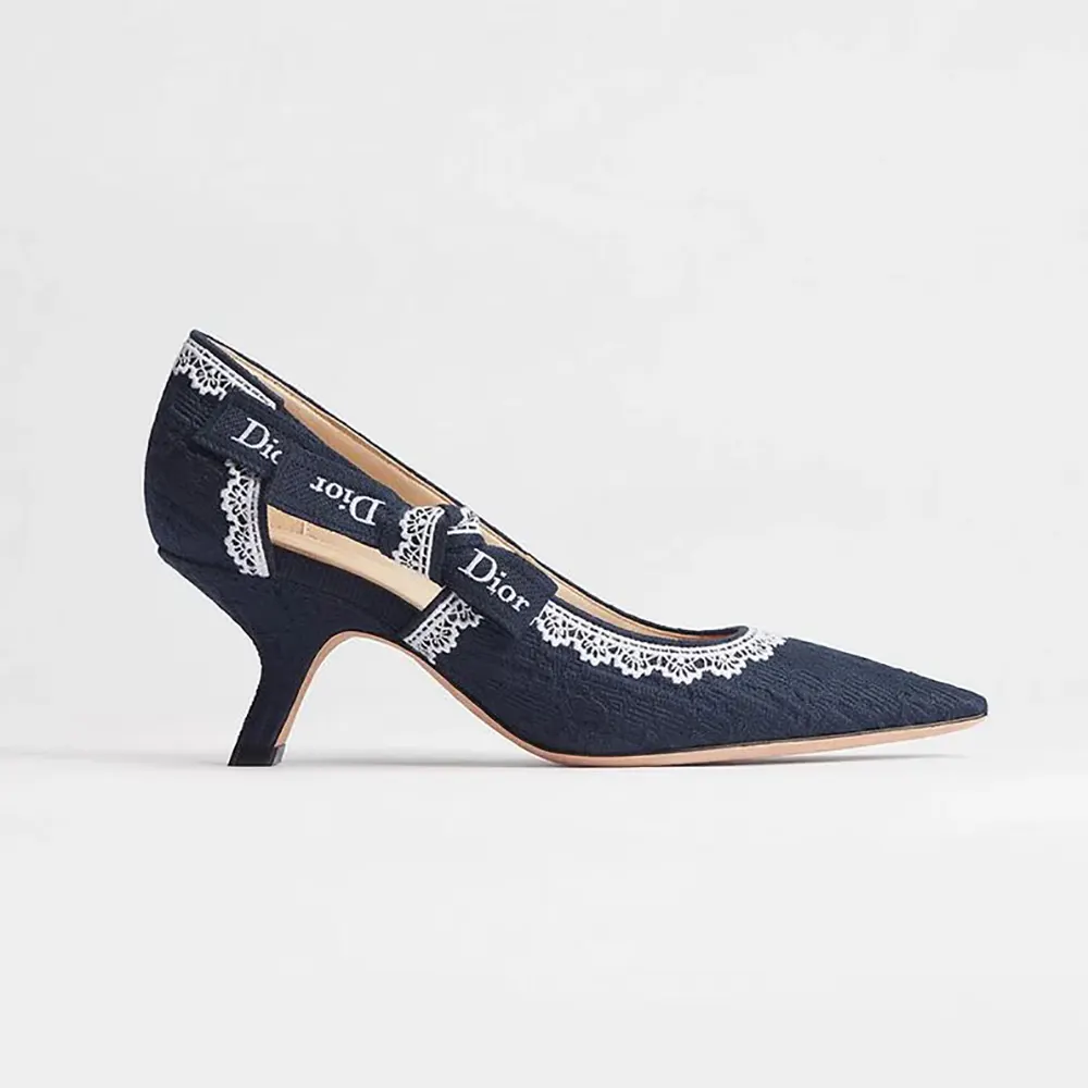 Side profile of Dior Women J’Adior Pump Blue Dior Oblique Embroidered Cotton and White Lace