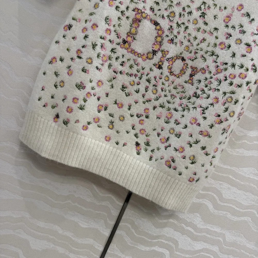 Dior Women Short-Sleeved Embroidered Sweater Multicolor Daisy Garden Cashmere Knit - image 8