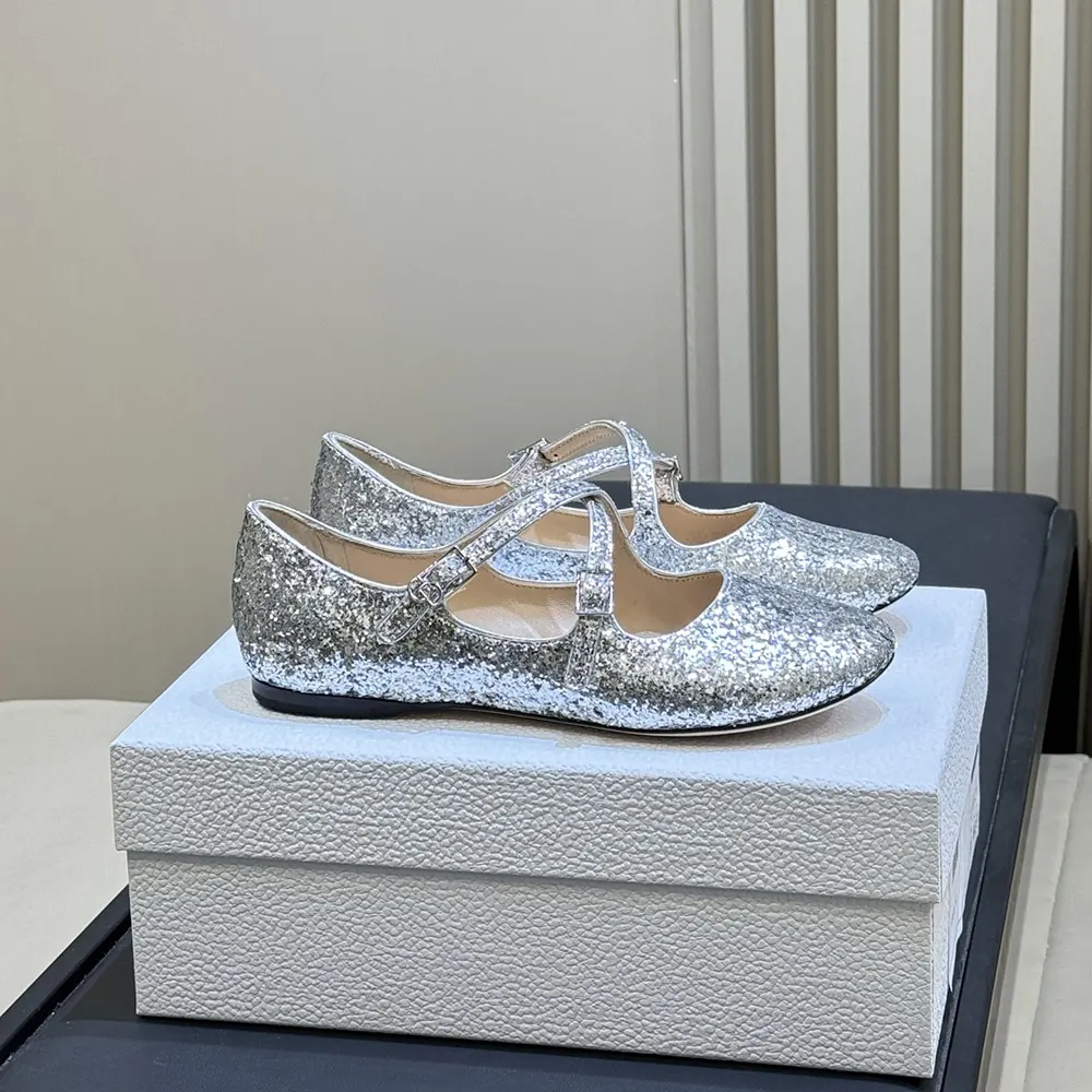 Close-up of glitter detail and silver-tone hardware on Dior Women Very Dior Ballet Flat