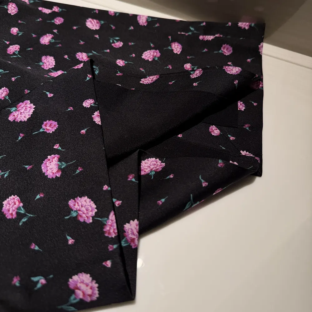 Dolce Gabbana D&G Women Carnations-Print Sheath Dress - image 10