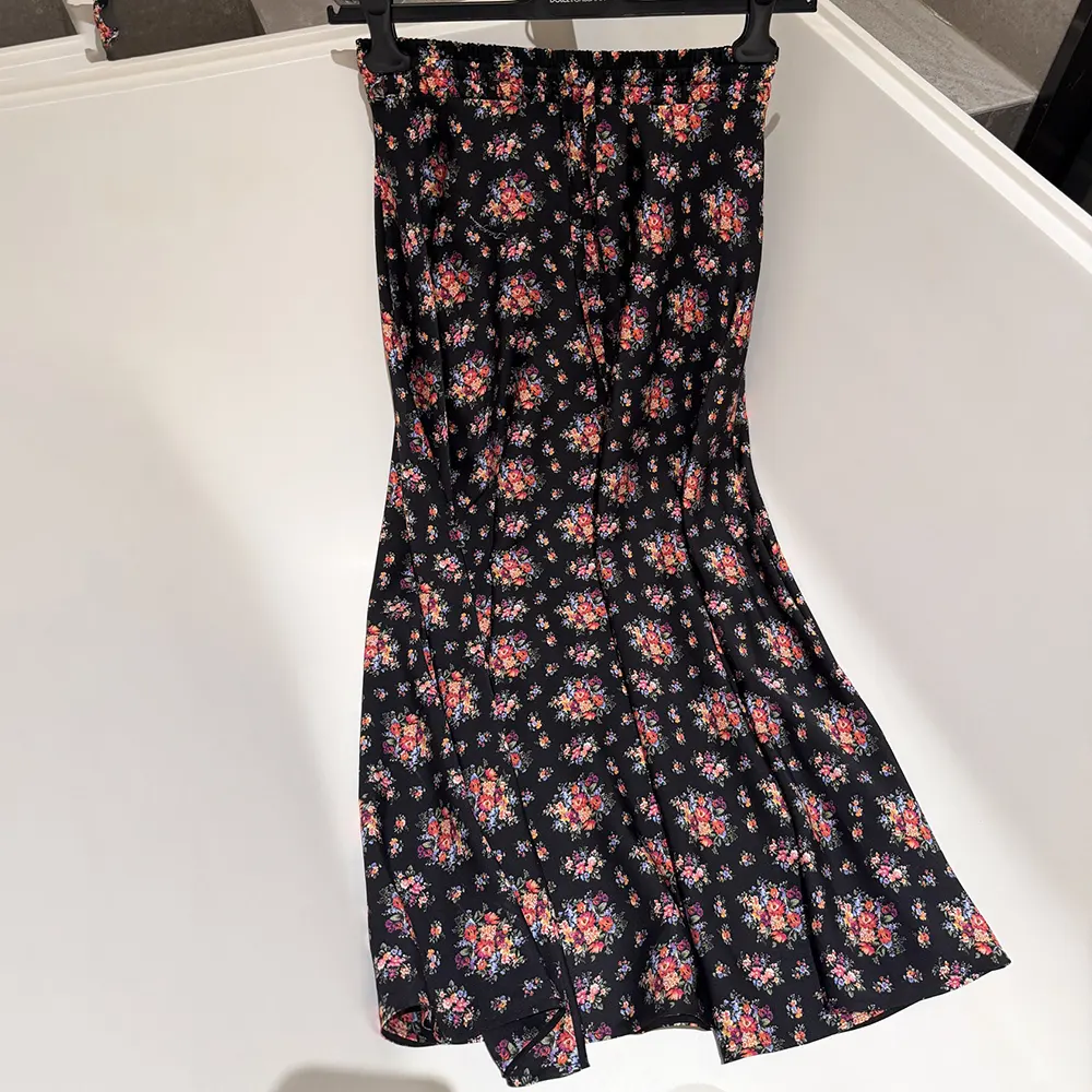 Dolce Gabbana D&G Women Floral-Print Straight Skirt - image 6