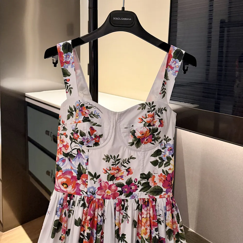 Dolce Gabbana D&G Women Flower Bouquet-Print Cotton Dress - image 5